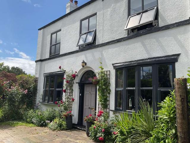 Property for sale in Kenyon, Warrington
