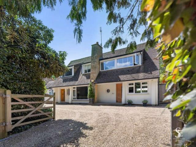 Property for sale in Waltham St Lawrence