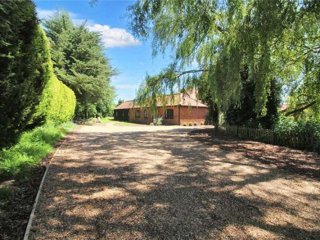 Property for sale in Lingwood and Burlingham, Crostwick