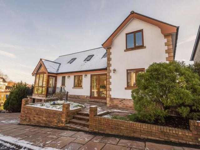 Property for sale in Pendine, Wales