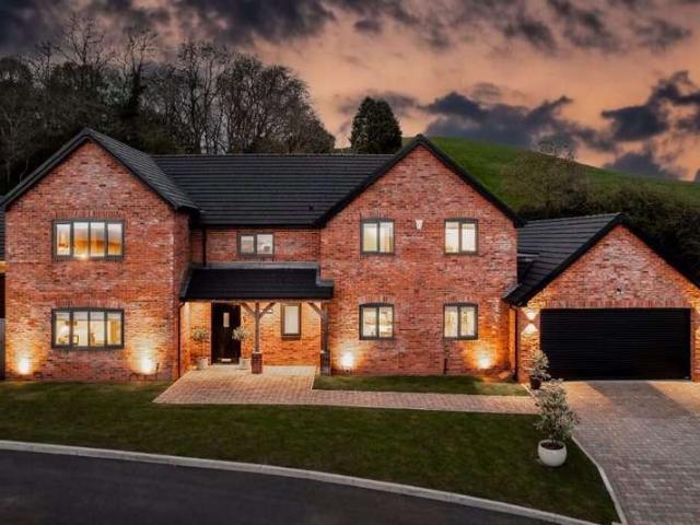 Property for sale in Claverley, Shropshire