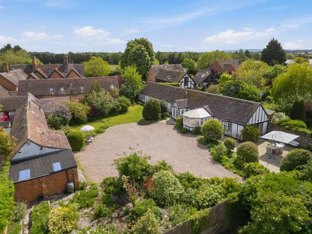Property for sale in Alderminster, Warwickshire