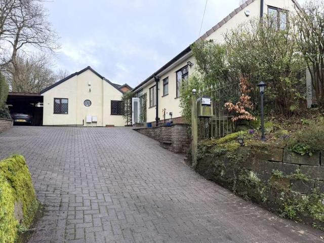 Property for sale in Park Lane, Bury