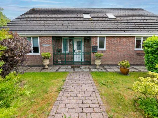 Property for sale in Pen-y-ffordd, Wales