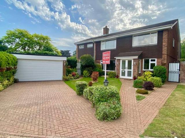 Property for sale in Fareham, Hampshire