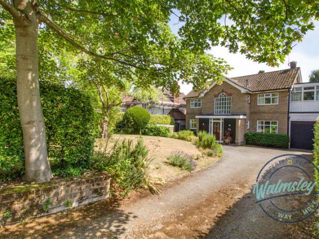 Property for sale in Canley Gardens, West Midlands
