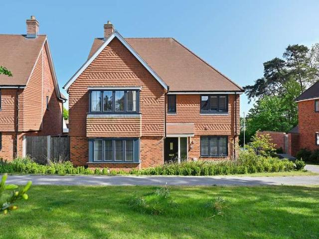 Property for sale in Hinxhill, Bridgefield
