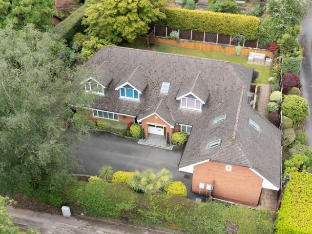 Property for sale in Bromsgrove, Worcestershire