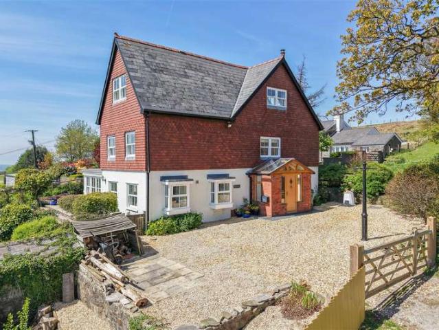 Property for sale in Gwaelod-y-garth, Wales