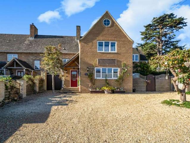 Property for sale in Finstock Heath, West Oxfordshire