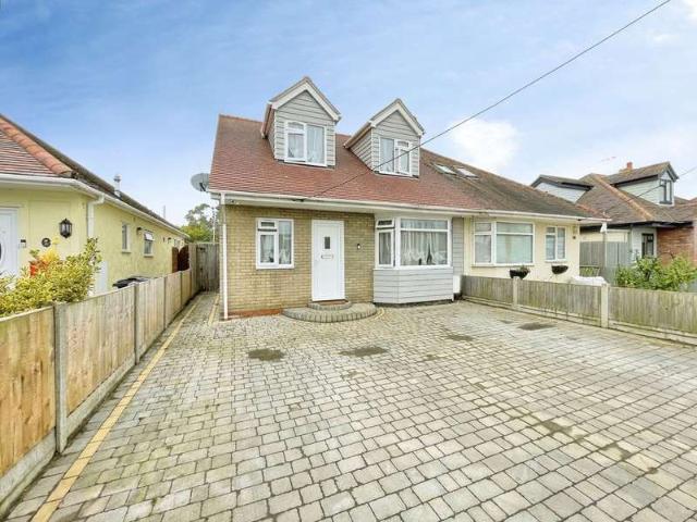 Property for sale in Dale Hill, Essex