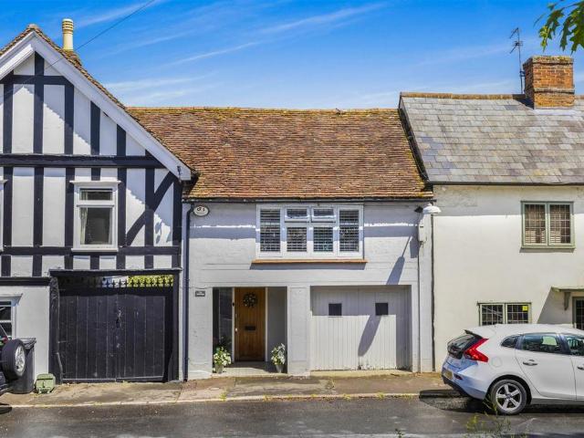 House for sale in Chipping Hill, Essex