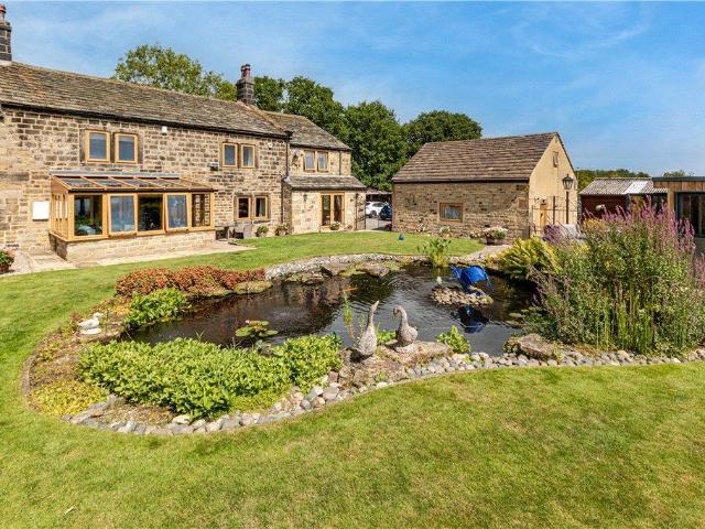 House for sale in Rawdon, West Yorkshire