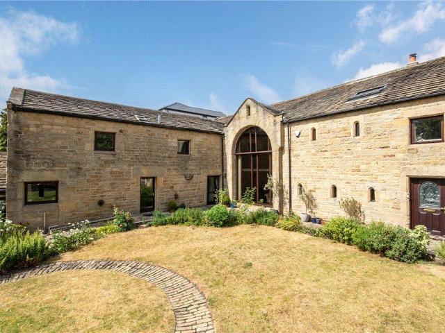 House for sale in Riddlesden, West Yorkshire