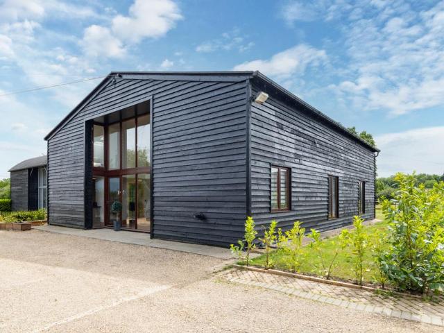 House for sale in Gaddesden Row, Pouchen End