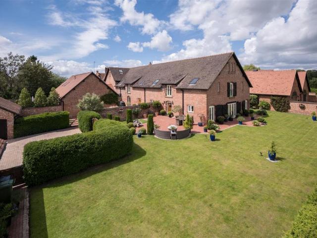 House for sale in Pulford, Cheshire
