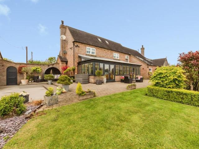 House for sale in Milwich, Baswich