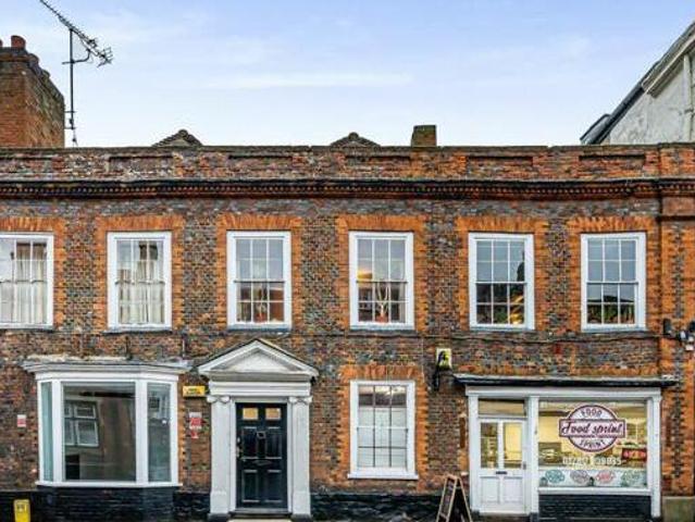House for sale in Buckingham, Buckinghamshire