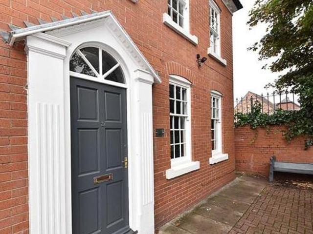 House for sale in Knutsford