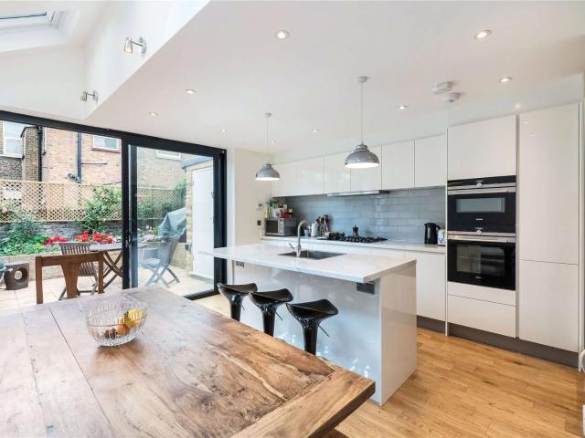 House for rent in Battersea, Greater London