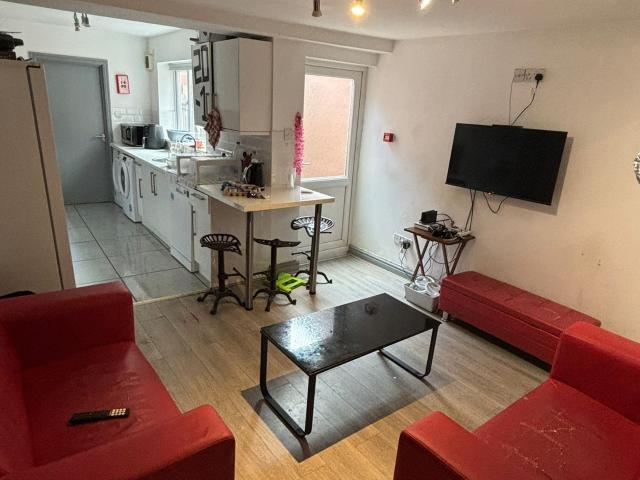 House for rent in Lillington, Green Close