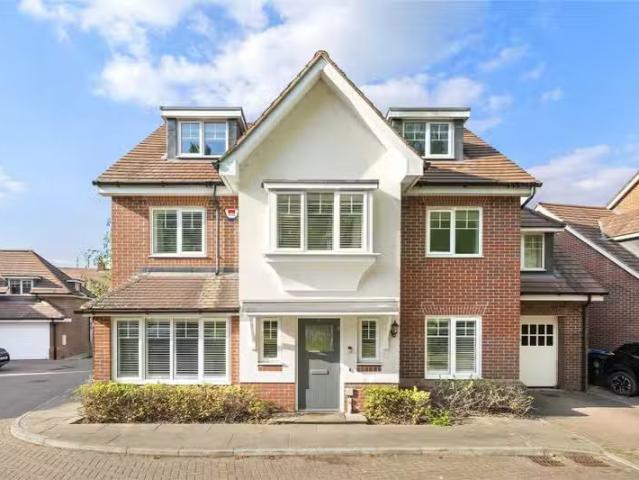House for rent in Blackhills, Surrey