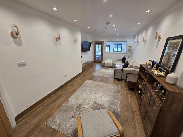 House for rent in Spring Park, Luton