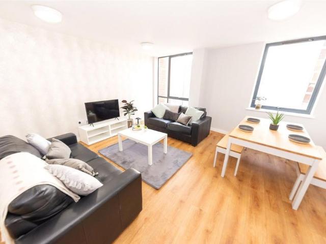 House for rent in St George's Quarter / Cultural Quarter, Calderstones