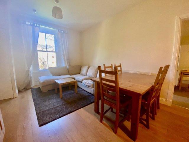 House for rent in Southside, Scotland