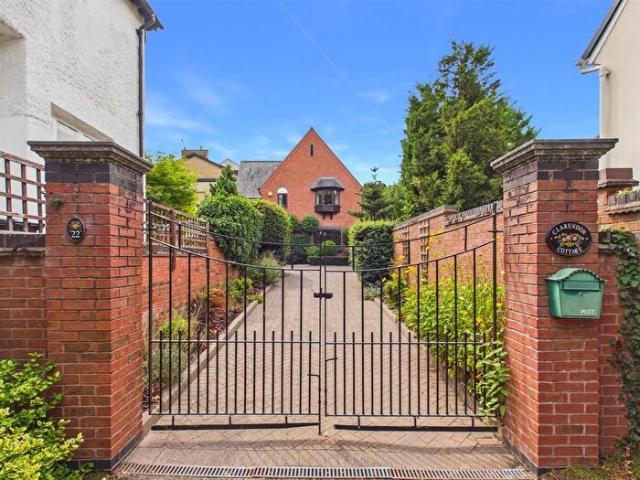 Apartment for rent in Milverton, Green Close