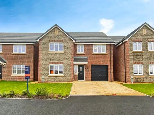 Apartment for rent in Llanharry, Brynsadler