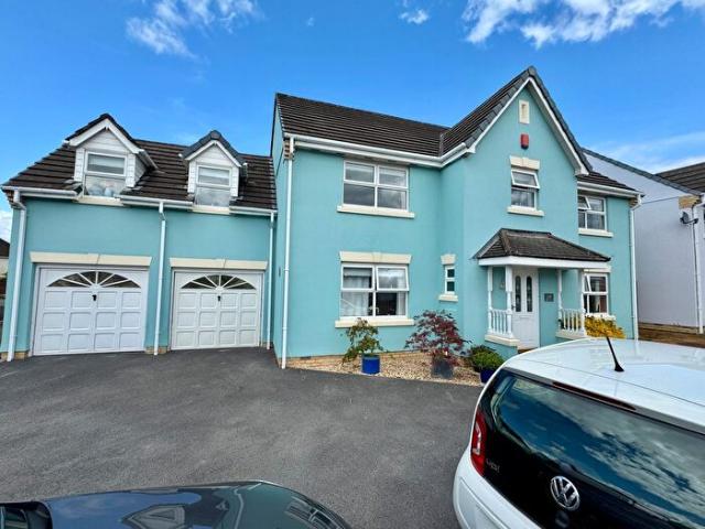 Apartment for rent in Abergwili, Wales