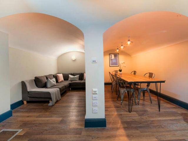 Apartment for rent in Bede Island, Old Wharf