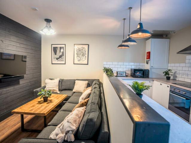 Apartment for rent in Bede Island, Old Wharf