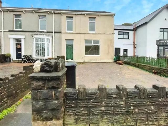 Apartment for rent in Briton Ferry