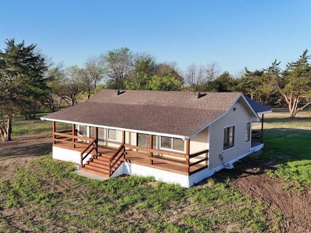 House for sale in Navarro, Texas