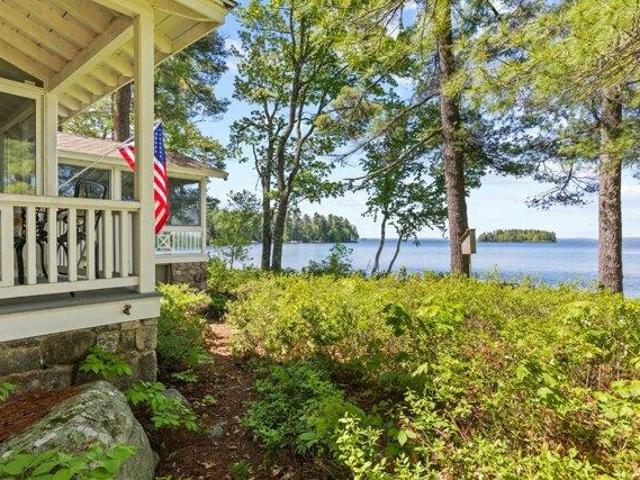 House for sale in Raymond, Maine