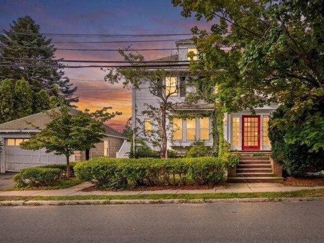 House for sale in Point of Pines, Revere