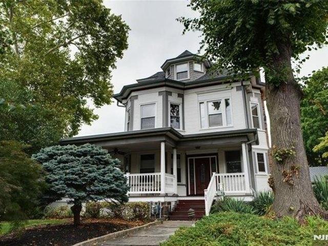 House for sale in Ridgefield, Bergen County