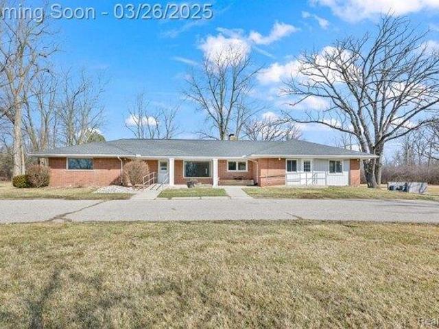 House for sale in Rochester Hills