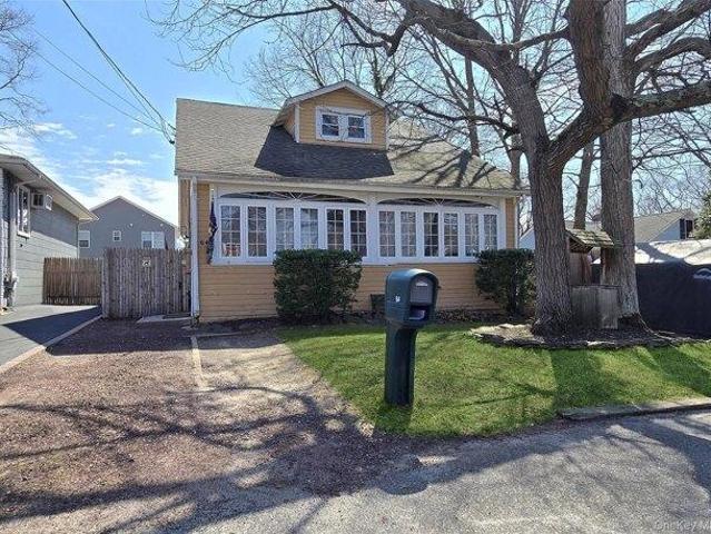 House for sale in Centereach, New York
