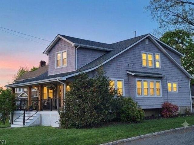 House for sale in Roseland, New Jersey