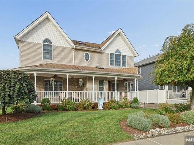 House for sale in Saddle Brook, Bergen County