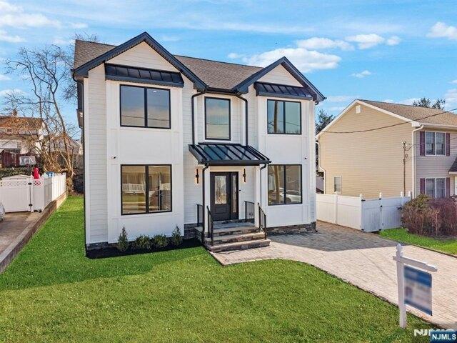 House for sale in Saddle Brook, New Jersey