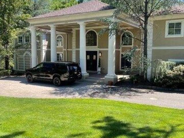 House for sale in Saddle River, New Jersey