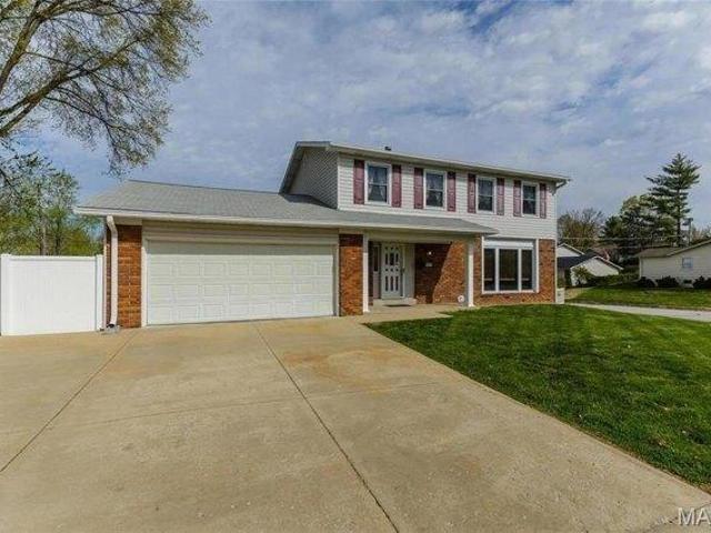 House for sale in Saint Charles, Missouri