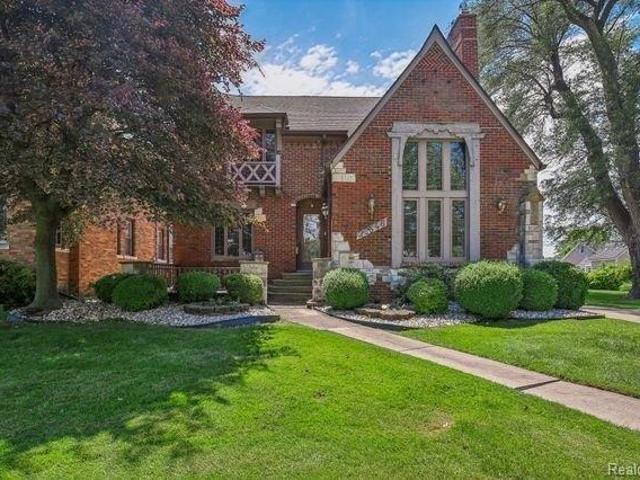 House for sale in Saint Clair Shores, Michigan