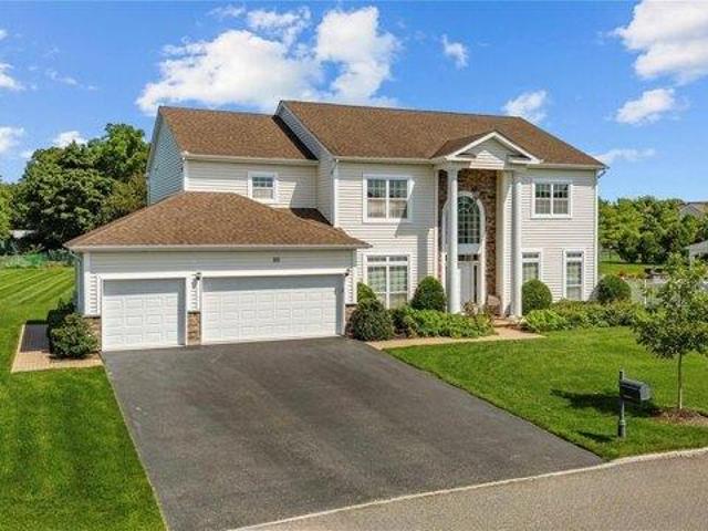 House for sale in Smithtown, New York