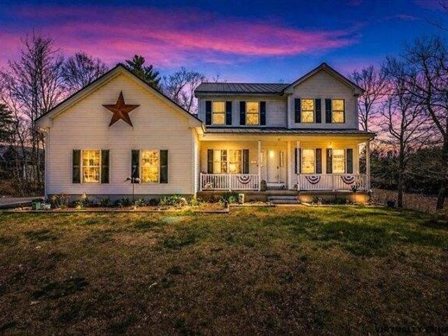 House for sale in New Hampshire
