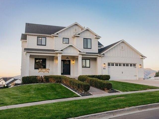 House for sale in Saratoga Springs, Utah